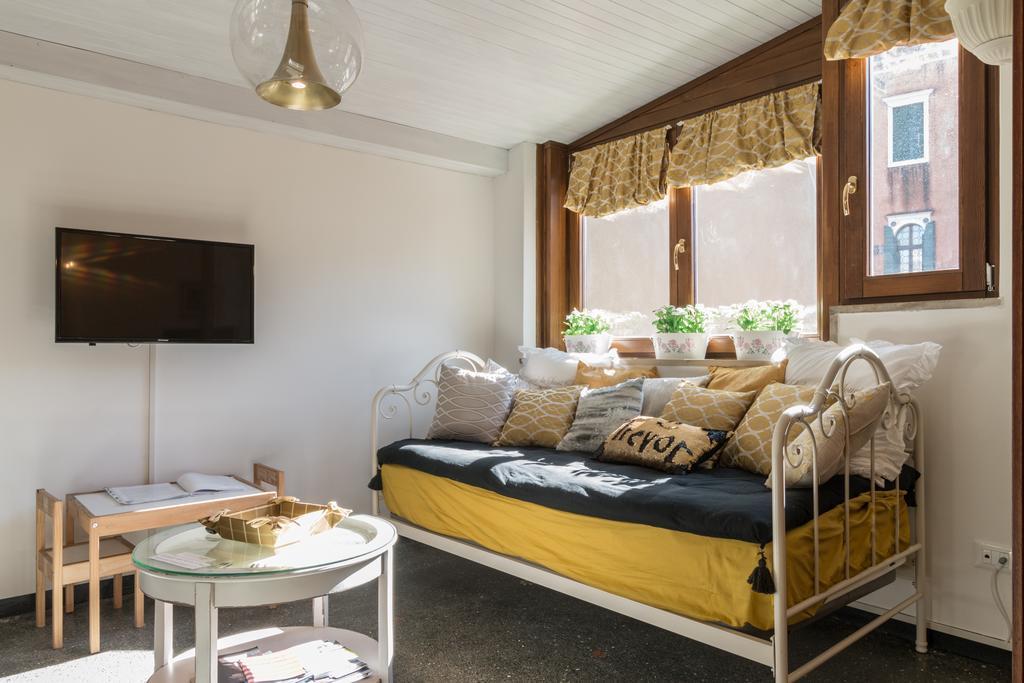 Casa Dell'Artista Apartment Венеция Екстериор снимка